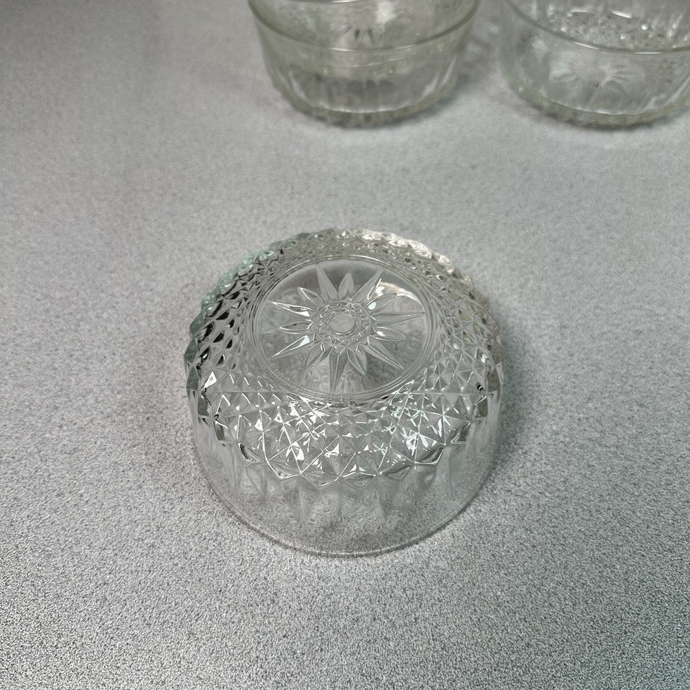 Set of 6 Vintage ARCOROC FRANCE Starburst Diamond Pattern Clear Glass 5" Bowls - Picture 4 of 9